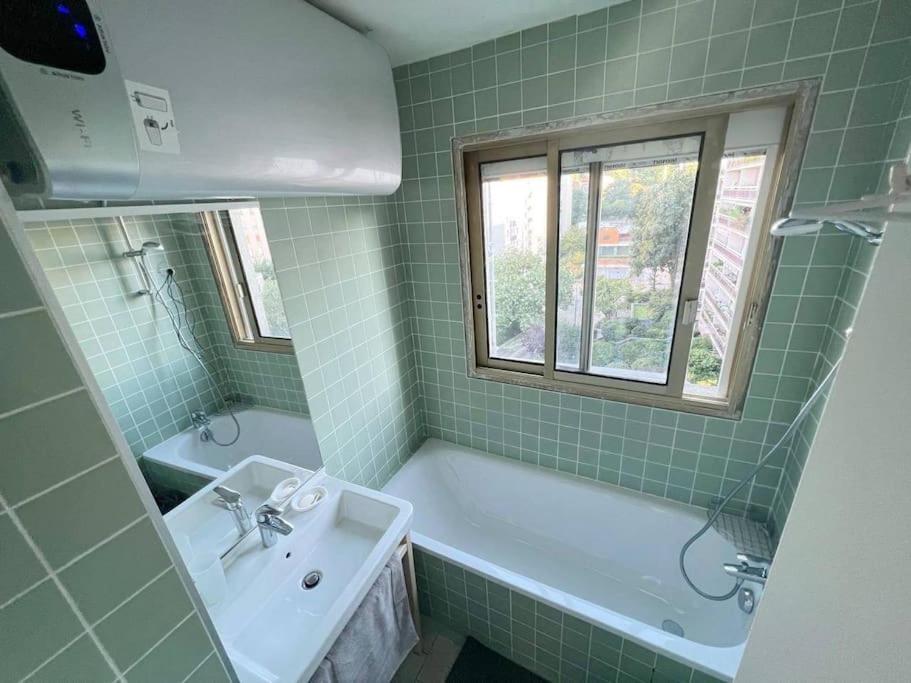 Entiry Apartment, Private Rooms In Paryż Zewnętrze zdjęcie