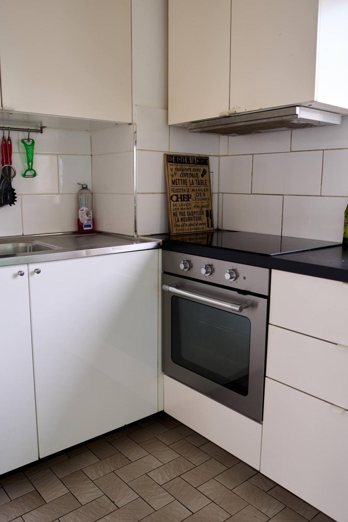 Entiry Apartment, Private Rooms In Paryż Zewnętrze zdjęcie