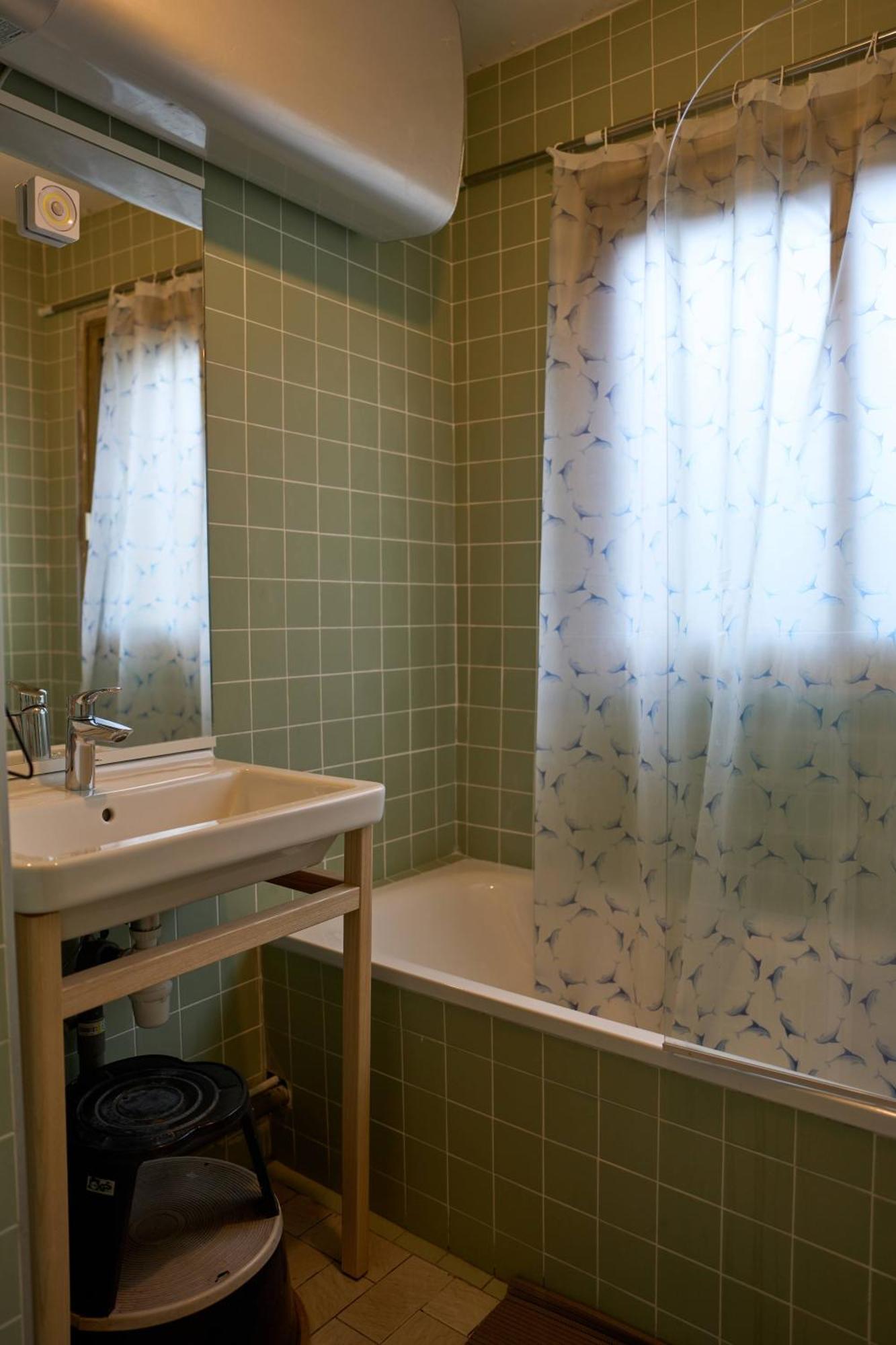 Entiry Apartment, Private Rooms In Paryż Zewnętrze zdjęcie