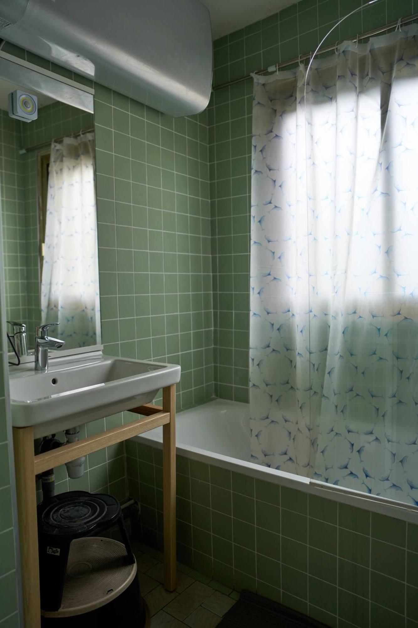 Entiry Apartment, Private Rooms In Paryż Zewnętrze zdjęcie